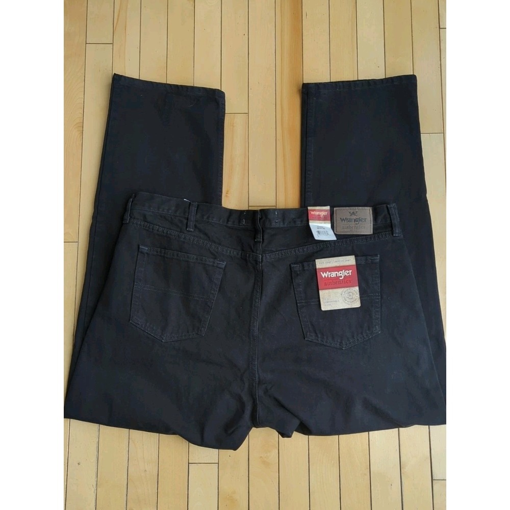 Wrangler Authentic Mens Size 44x32 Black Relaxed Fit Denim Jeans New with Tags